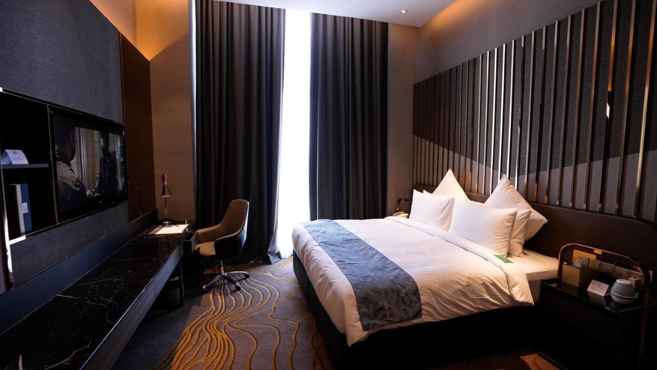 Ames Hotel