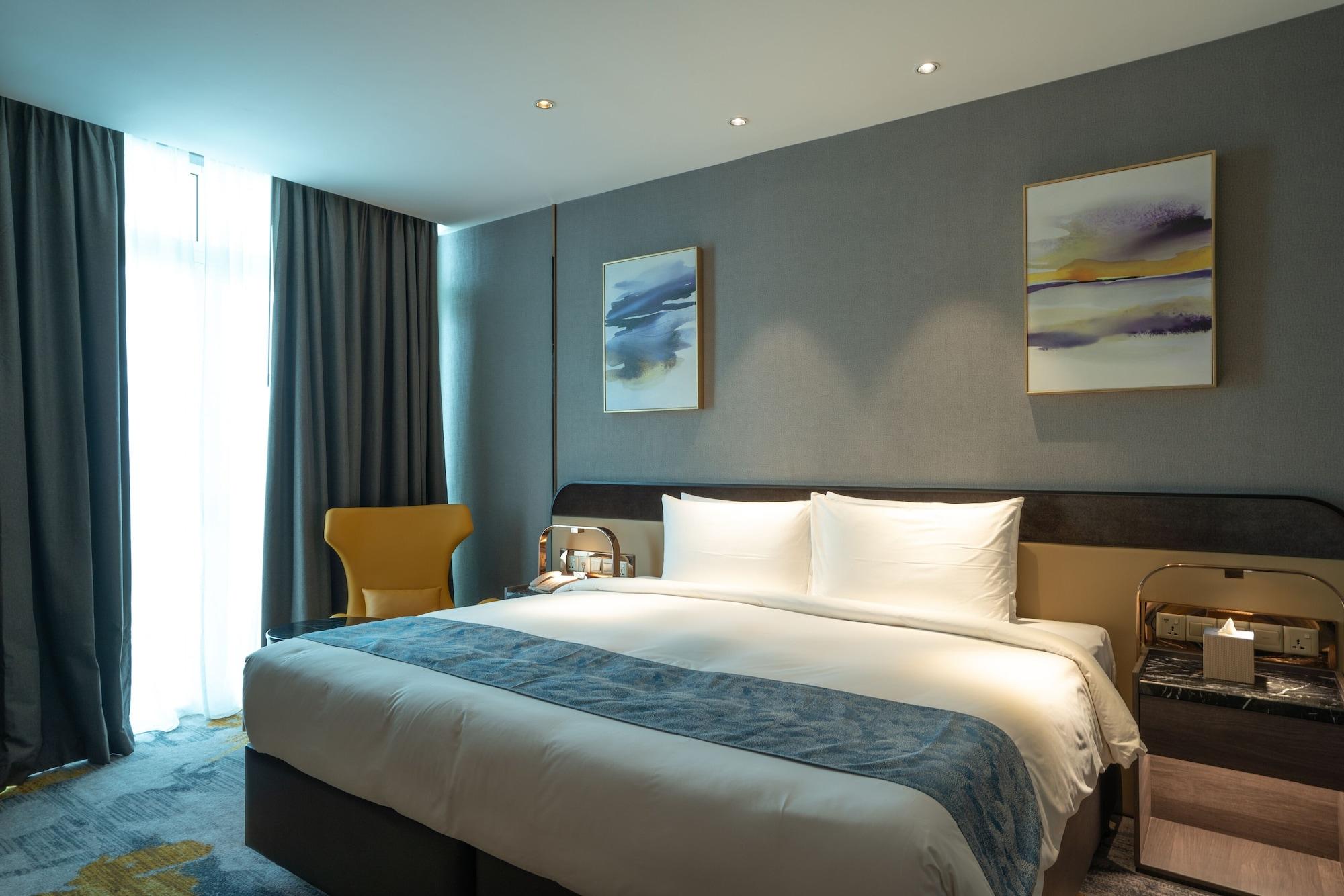 Ames Hotel 5*