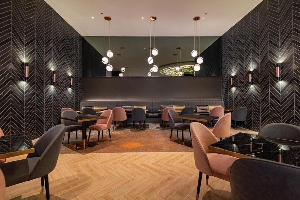 Ames Hotel 5*